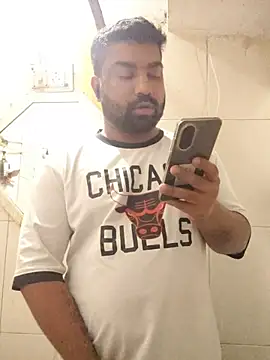 Snapshot of L9vefromAkhil chatting on January 2026 06:35:02 PM L9vefromAkhil online show from January 2026 06:35:02 PM