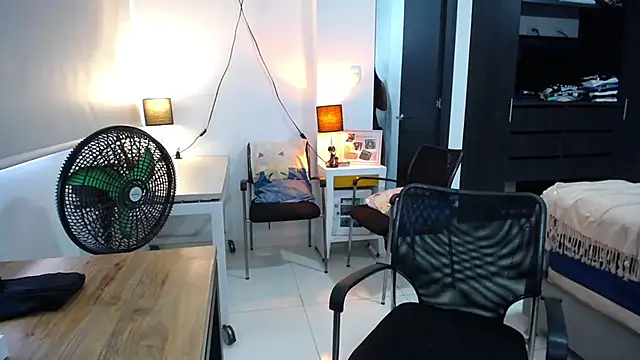 diabla sexyboobs online show from March 2026 09:27:02 PM