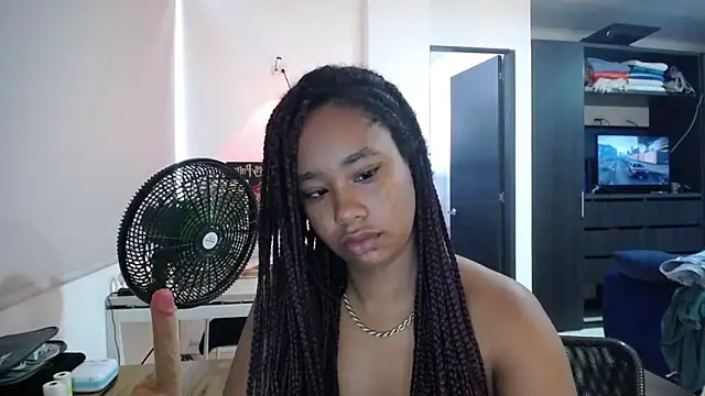 Snapshot of diabla_sexyboobs chatting on April 2026 01:46:02 PM diabla sexyboobs online show from April 2026 01:46:02 PM