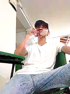 Snapshot of Liam_crox chatting on March 2025 07:26:02 PM Liam crox online show from March 2025 07:26:02 PM