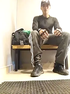 Snapshot of Liam_crox chatting on March 2025 01:09:02 PM Liam crox online show from March 2025 01:09:02 PM