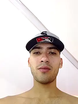 Snapshot of Liam_crox chatting on March 2025 03:08:02 PM Liam crox online show from March 2025 03:08:02 PM