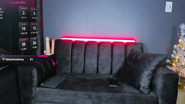 khriss brown online show from December 2024 08:58:02 PM