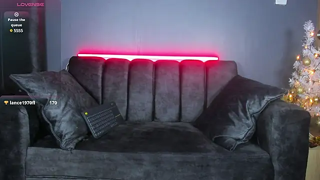 khriss brown online show from December 2024 10:34:02 PM