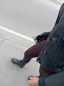 sophie banger online show from December 2025 08:59:01 PM