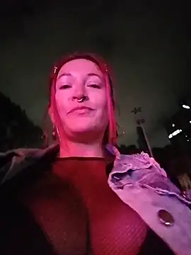 Snapshot of sophie_banger chatting on June 2026 01:28:02 AM sophie banger online show from June 2026 01:28:02 AM