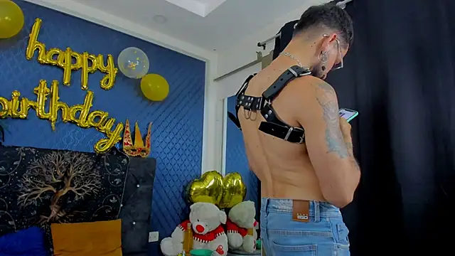 leondevereda online show from February 2025 11:21:02 PM