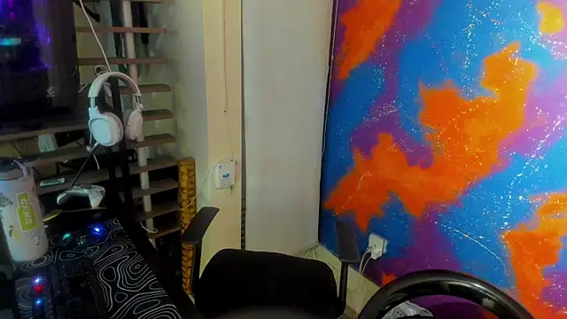 leondevereda online show from September 2025 12:47:01 AM