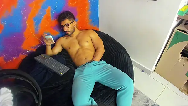 leondevereda online show from October 2025 12:13:01 AM