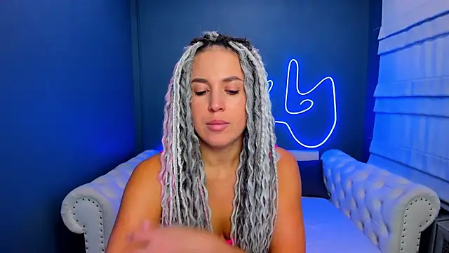 rock n roxy online show from September 2025 01:18:02 AM