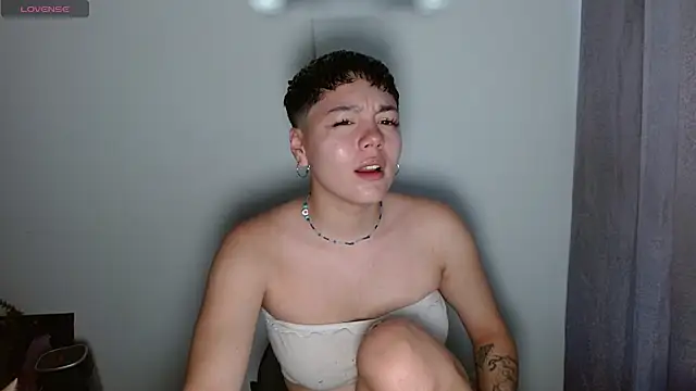 Snapshot of TRIXIE_TANG28 chatting on March 2025 08:48:01 PM TRIXIE TANG28 online show from March 2025 08:48:01 PM