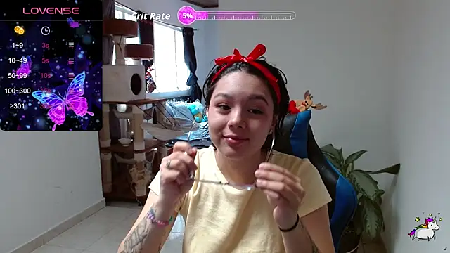 TRIXIE TANG28 online show from April 2026 05:58:02 PM