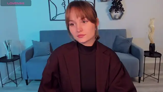 BritnieCute online show from October 2025 05:10:01 AM