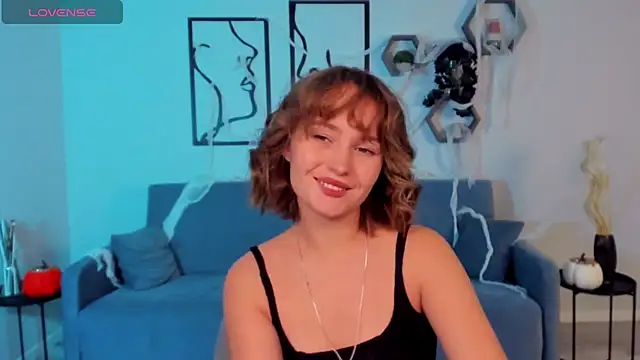 BritnieCute online show from November 2025 04:36:02 AM