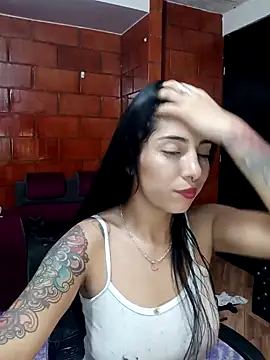 Snapshot of Raven__purple chatting on January 2025 04:26:01 AM Raven purple online show from January 2025 04:26:01 AM