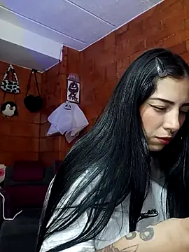 Snapshot of Raven__purple chatting on March 2025 02:03:02 AM Raven purple online show from March 2025 02:03:02 AM