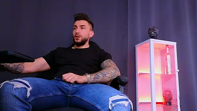 MightyAaron66 online show from March 2025 06:05:02 AM