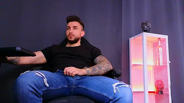 MightyAaron66 online show from March 2025 09:10:02 AM