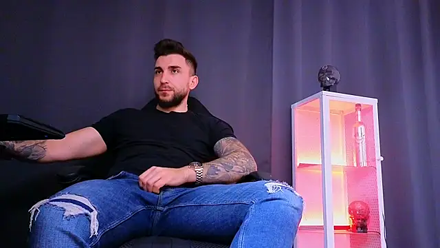 MightyAaron66 online show from March 2025 01:01:02 PM