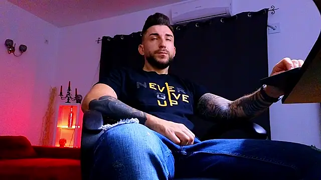 MightyAaron66 online show from September 2025 01:49:01 AM