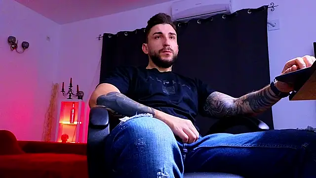 MightyAaron66 online show from September 2025 04:27:02 AM