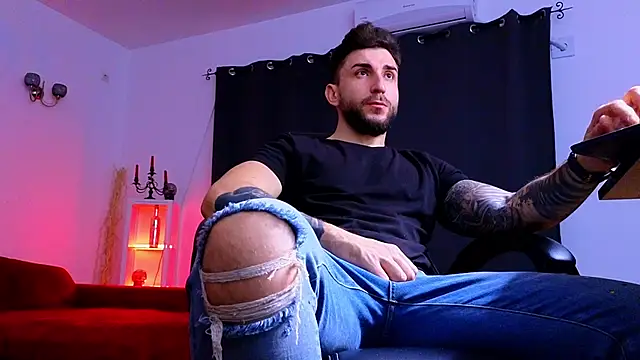 MightyAaron66 online show from November 2025 03:27:01 PM