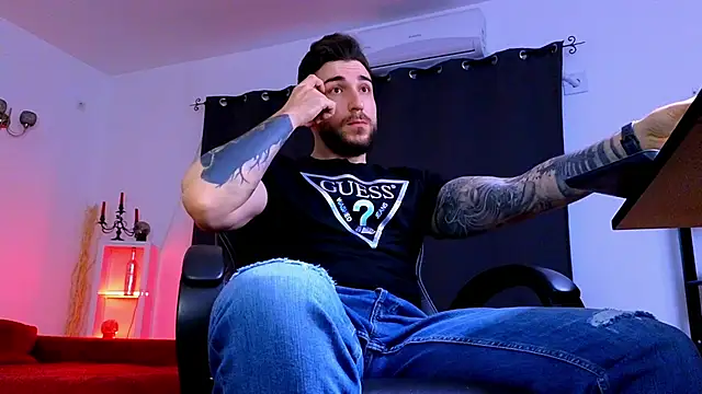 MightyAaron66 online show from April 2026 03:35:01 AM