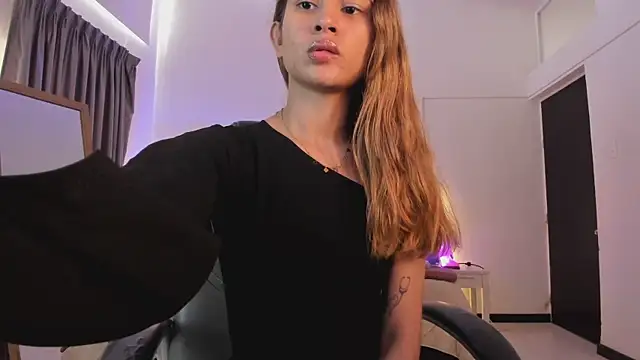 Tamy edwards online show from October 2025 07:59:01 PM