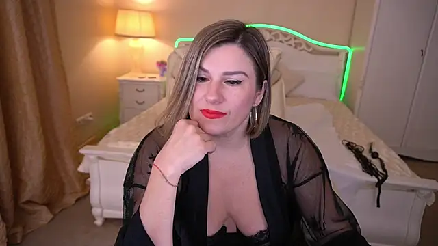 KiraRoxx online show from March 2025 09:53:02 PM