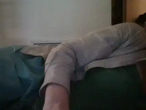 Snapshot of Emilylyn2501 chatting on December 2024 02:22:01 PM Emilylyn2501 online show from December 2024 02:22:01 PM