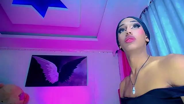 NahomiCamper online show from March 2025 08:15:01 AM