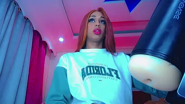 NahomiCamper online show from January 2026 12:55:01 PM