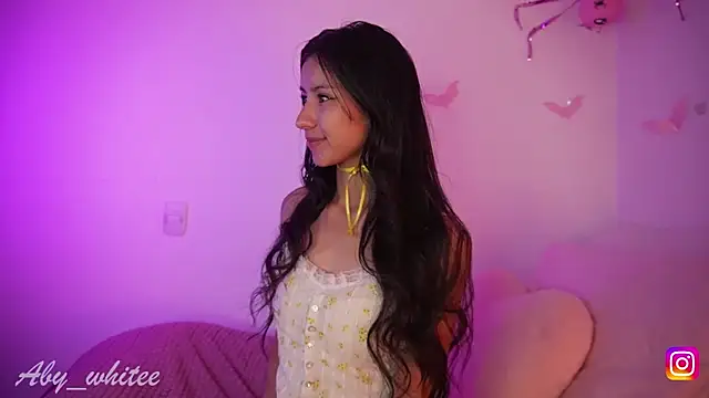 AbyWhitee online show from November 2025 05:53:01 AM