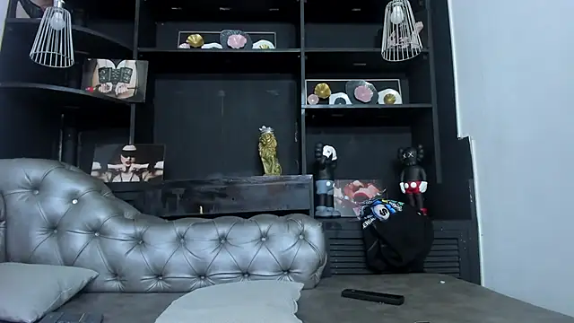 HeellBoy  online show from October 2025 08:08:02 PM