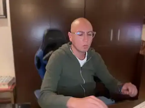 alanan881 online show from March 2025 01:42:02 AM