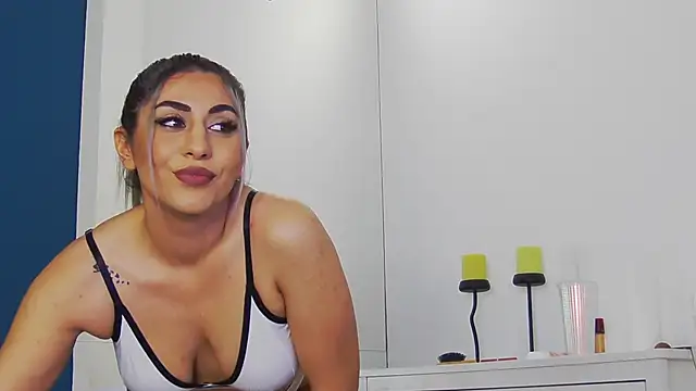 CelineMeyerr online show from November 2025 06:35:02 AM