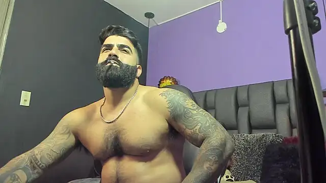 Lyon vach online show from February 2026 10:13:02 PM