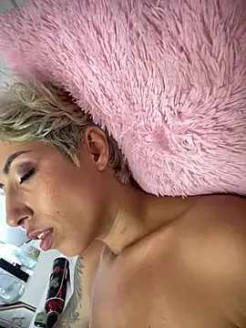 Snapshot of MONSYHOT1 chatting on February 2025 12:29:01 AM MONSYHOT1 online show from February 2025 12:29:01 AM