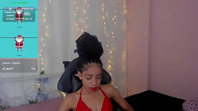 Snapshot of Abigail_Wilson_ chatting on December 2024 11:37:01 PM Abigail Wilson online show from December 2024 11:37:01 PM