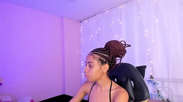 Snapshot of Abigail_Wilson_ chatting on January 2025 08:39:01 PM Abigail Wilson online show from January 2025 08:39:01 PM