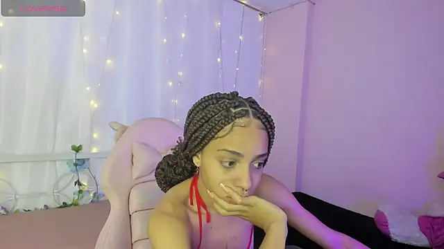 Snapshot of Abigail_Wilson_ chatting on February 2025 08:40:01 PM Abigail Wilson online show from February 2025 08:40:01 PM