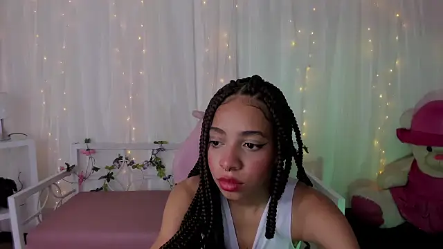 Snapshot of Abigail_Wilson_ chatting on February 2025 11:52:02 PM Abigail Wilson online show from February 2025 11:52:02 PM