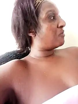 Snapshot of BLACKGODDESS78 chatting on January 2025 03:15:01 PM BLACKGODDESS78 online show from January 2025 03:15:01 PM