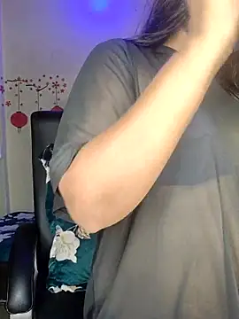 Black-Pearll online show from April 2026 07:55:01 AM