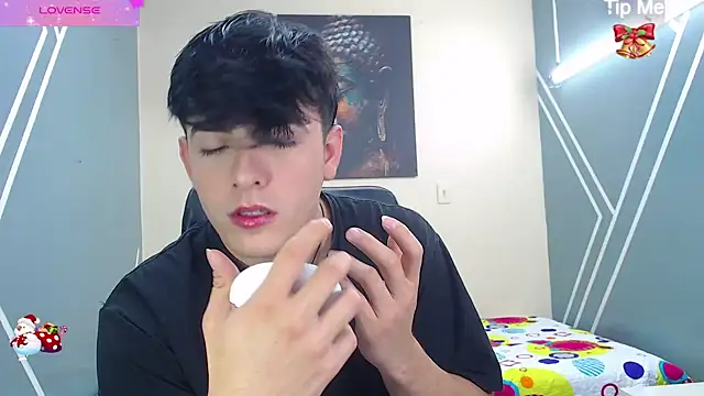 Snapshot of nolan_twink1 chatting on December 2024 06:38:01 PM nolan twink1 online show from December 2024 06:38:01 PM