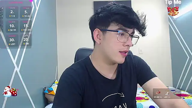 Snapshot of nolan_twink1 chatting on December 2024 06:01:02 PM nolan twink1 online show from December 2024 06:01:02 PM