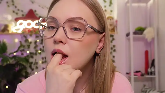 MonicaAsis online show from January 2026 05:38:01 PM