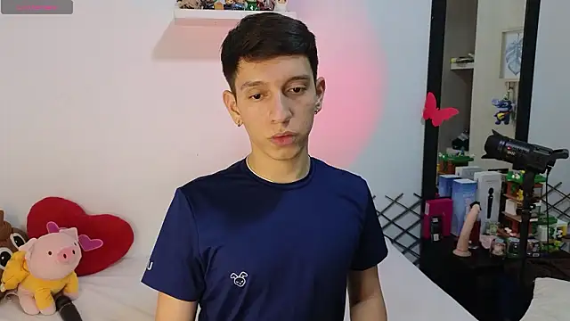 milky  boy  online show from February 2026 05:00:02 AM