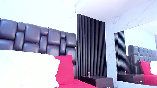 AuroraBon online show from February 2026 02:24:01 PM