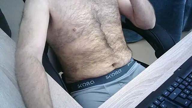 Snapshot of zebymasry chatting on October 2025 10:05:01 AM zebymasry online show from October 2025 10:05:01 AM